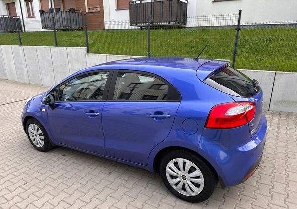 Kia Rio cena 23900 przebieg: 150000, rok produkcji 2012 z Szczecin małe 106